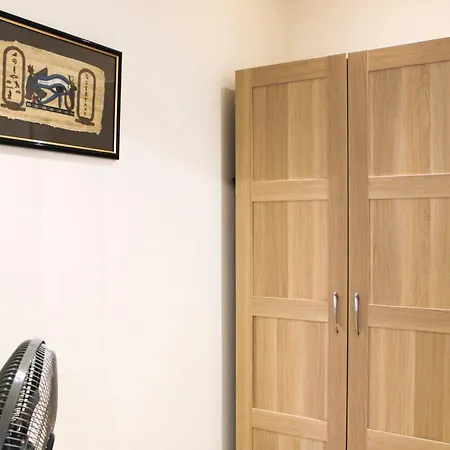 Renovated 2-bedroom Apartamento